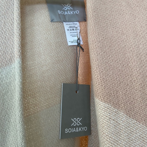 NWT Soia&Kyo Scarfigan with Fringe - Picture 6 of 8